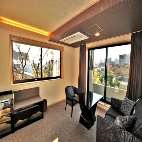 Corner Premium Double River View