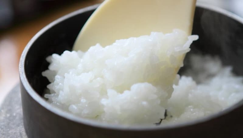 Gạo Koshihikari từ Minamiuonuma, nấu trong nồi