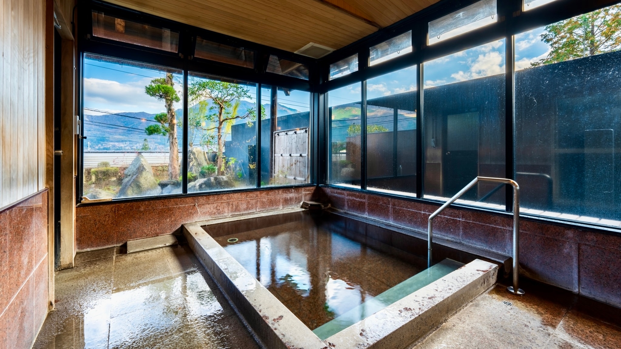 Large public bath/indoor bath