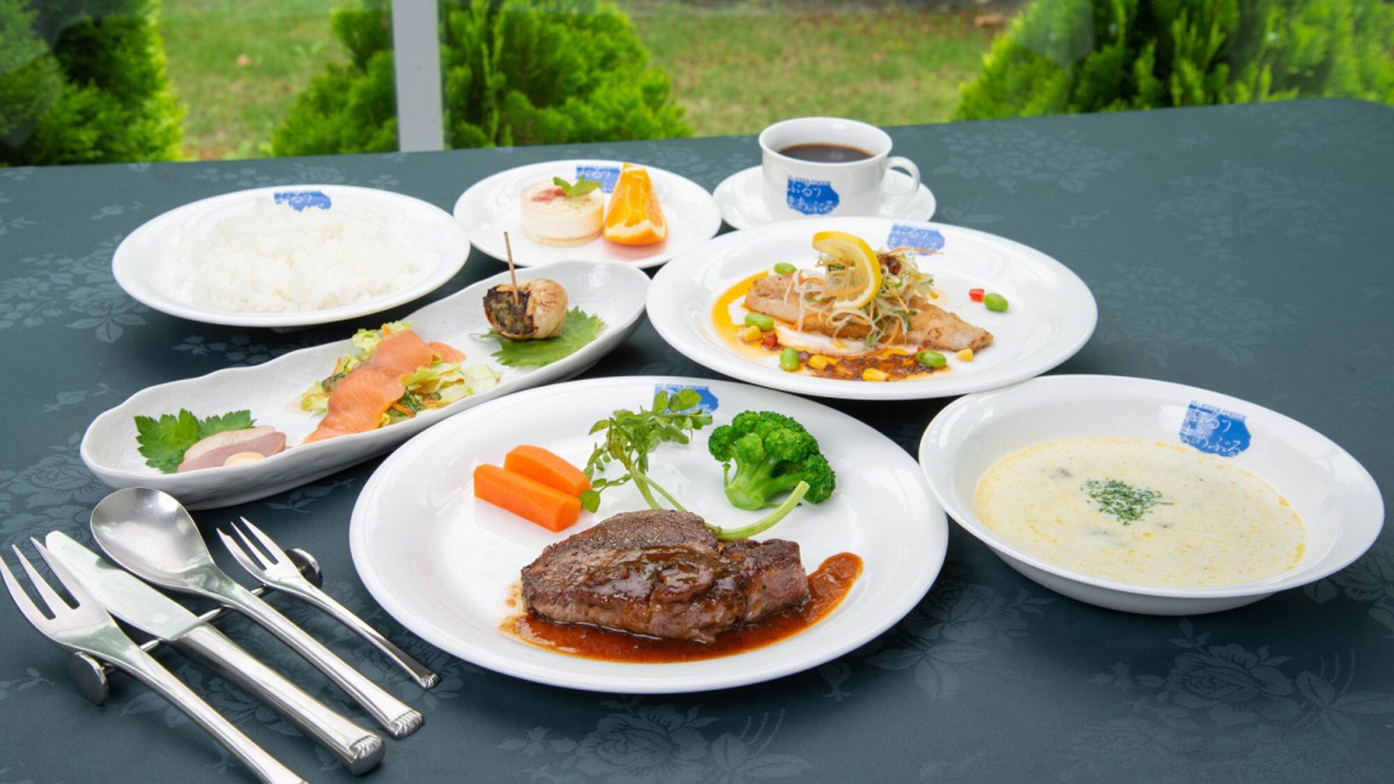 * Example of upgraded dinner / Main dish is soft & healthy Japanese beef fillet