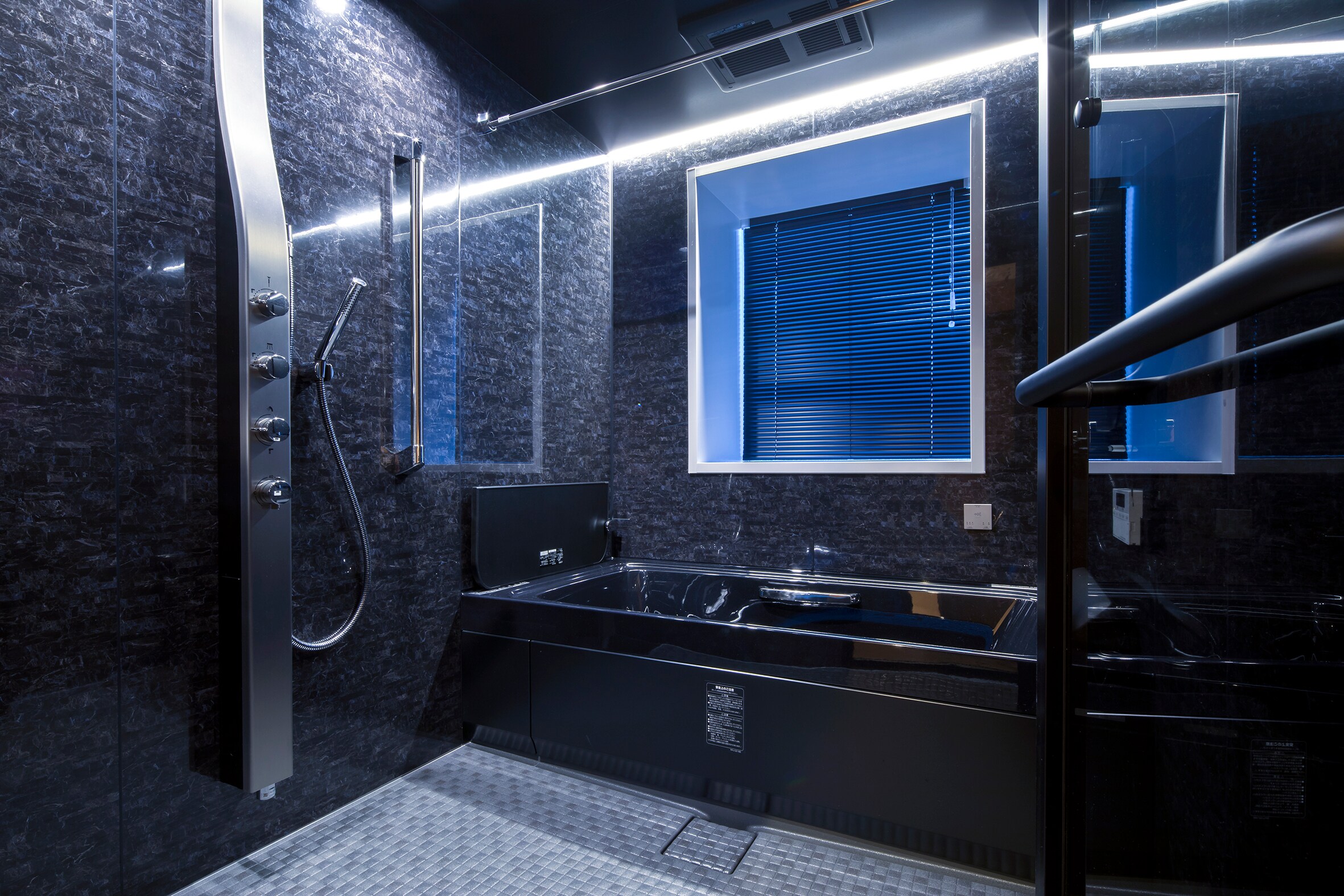 LIXIL SPAGE (excluding executive suites)