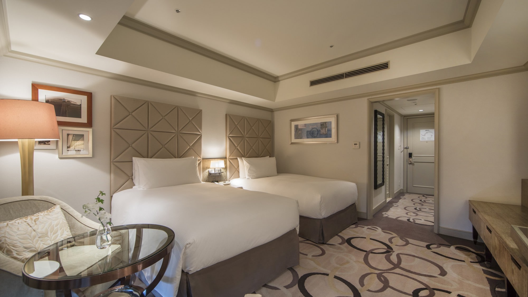 hilton twin room