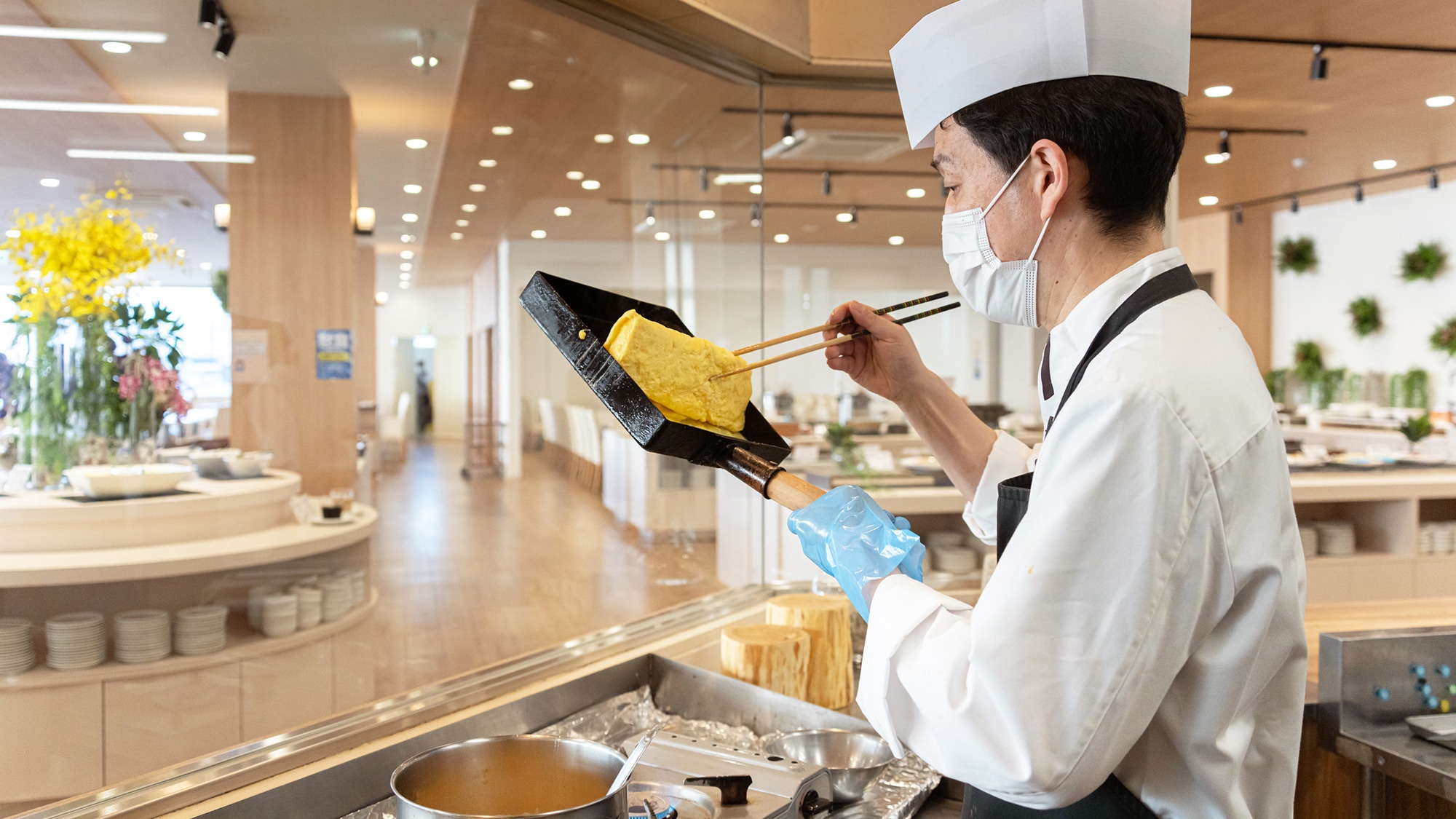 <Breakfast Buffet-Menu Example> Bake in the live kitchen & ldquo; fluffy, fluffy & rdquo; omelet