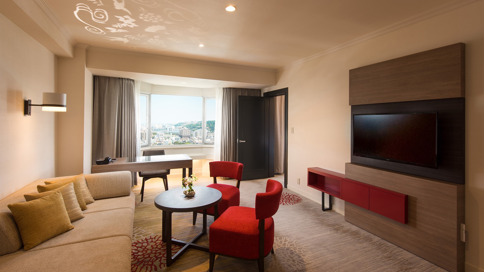 Deluxe Suite