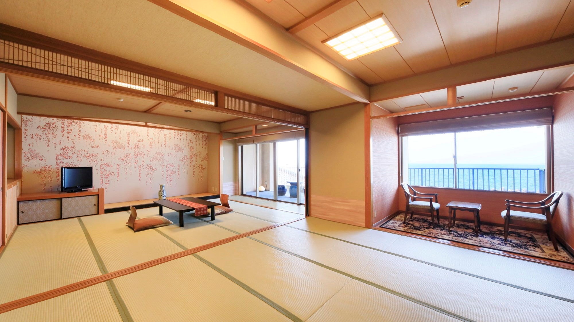 [With panoramic jacuzzi] Japanese-style room 20 tatami mats