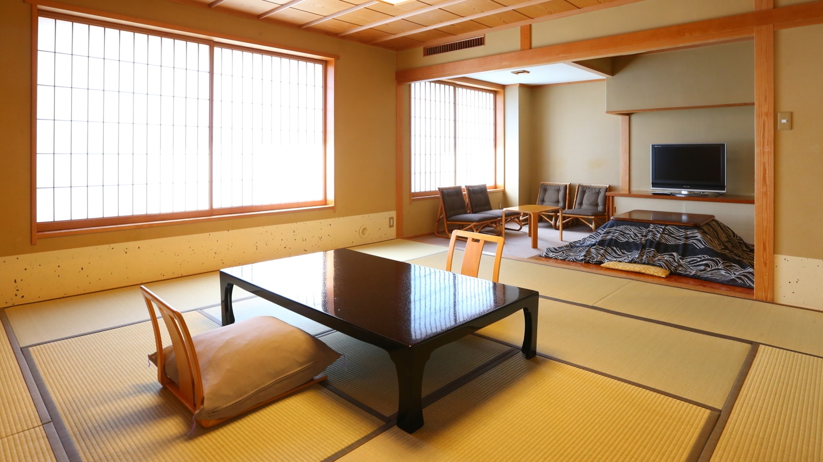 ★ Japanese-style room with next room or Japanese-Western style room