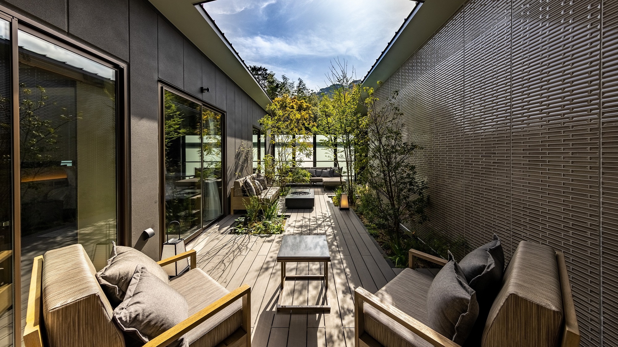 [Moon between trees] Fufu Luxury Premium Suite Twin Terrace (example)