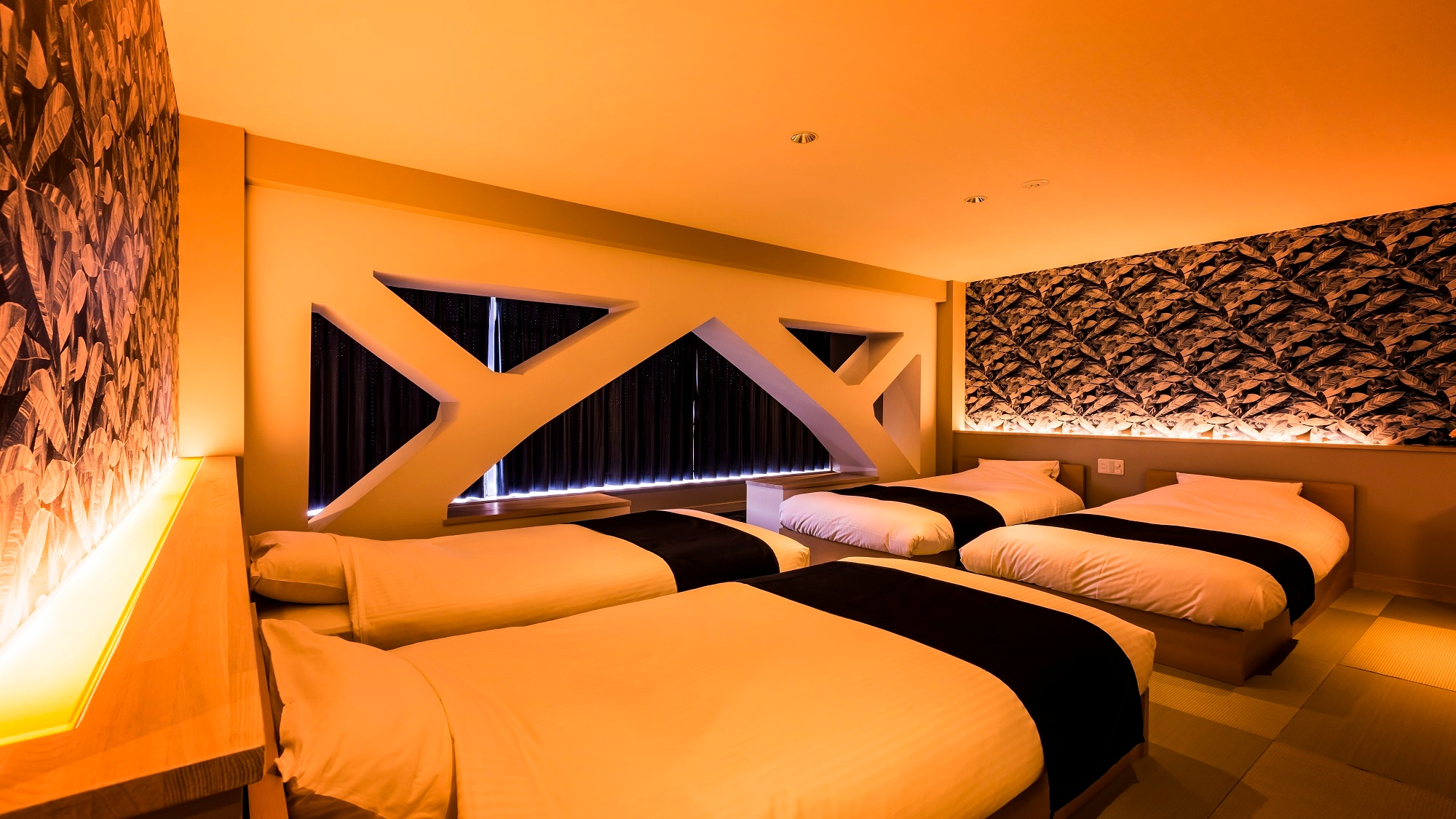 Standard Western-style room with panoramic bath *Example of a guest room