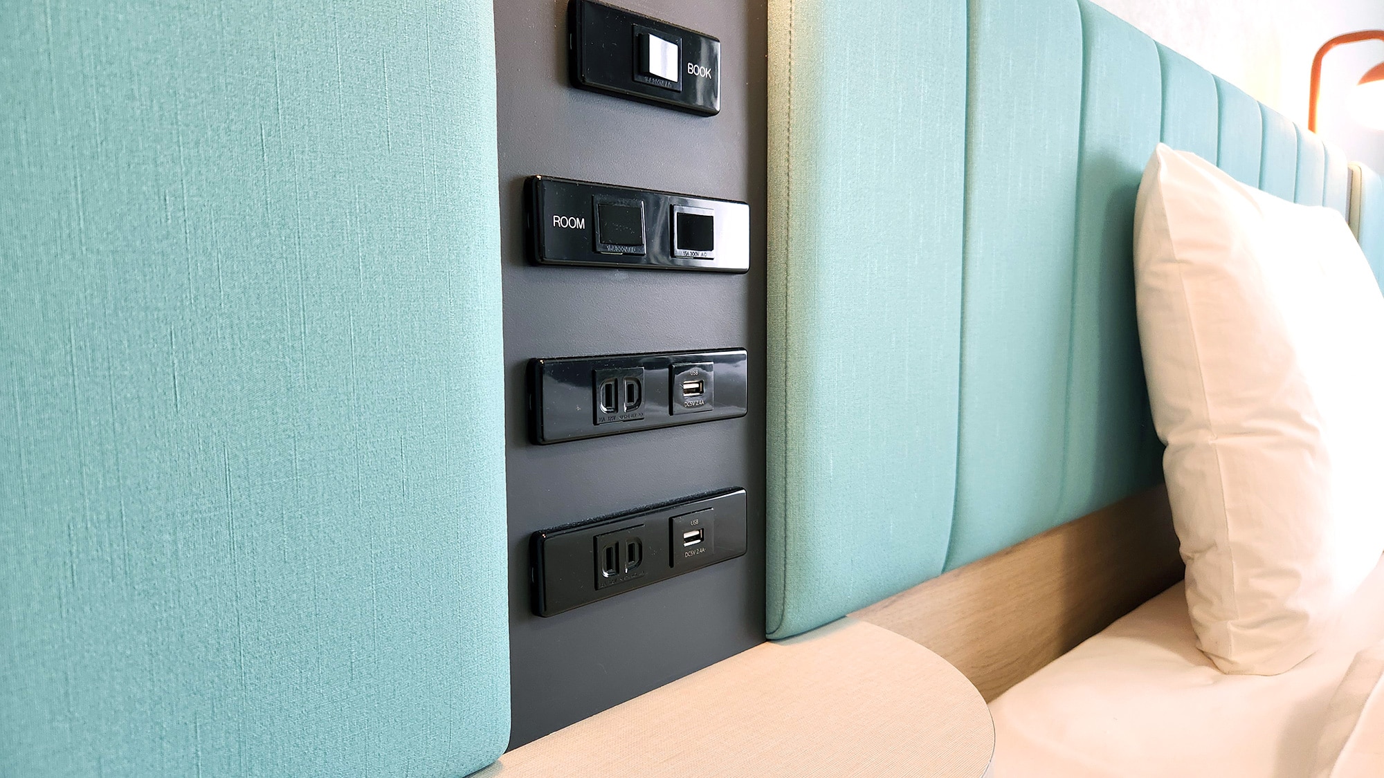 [Family Room] Image of a pillow-side outlet