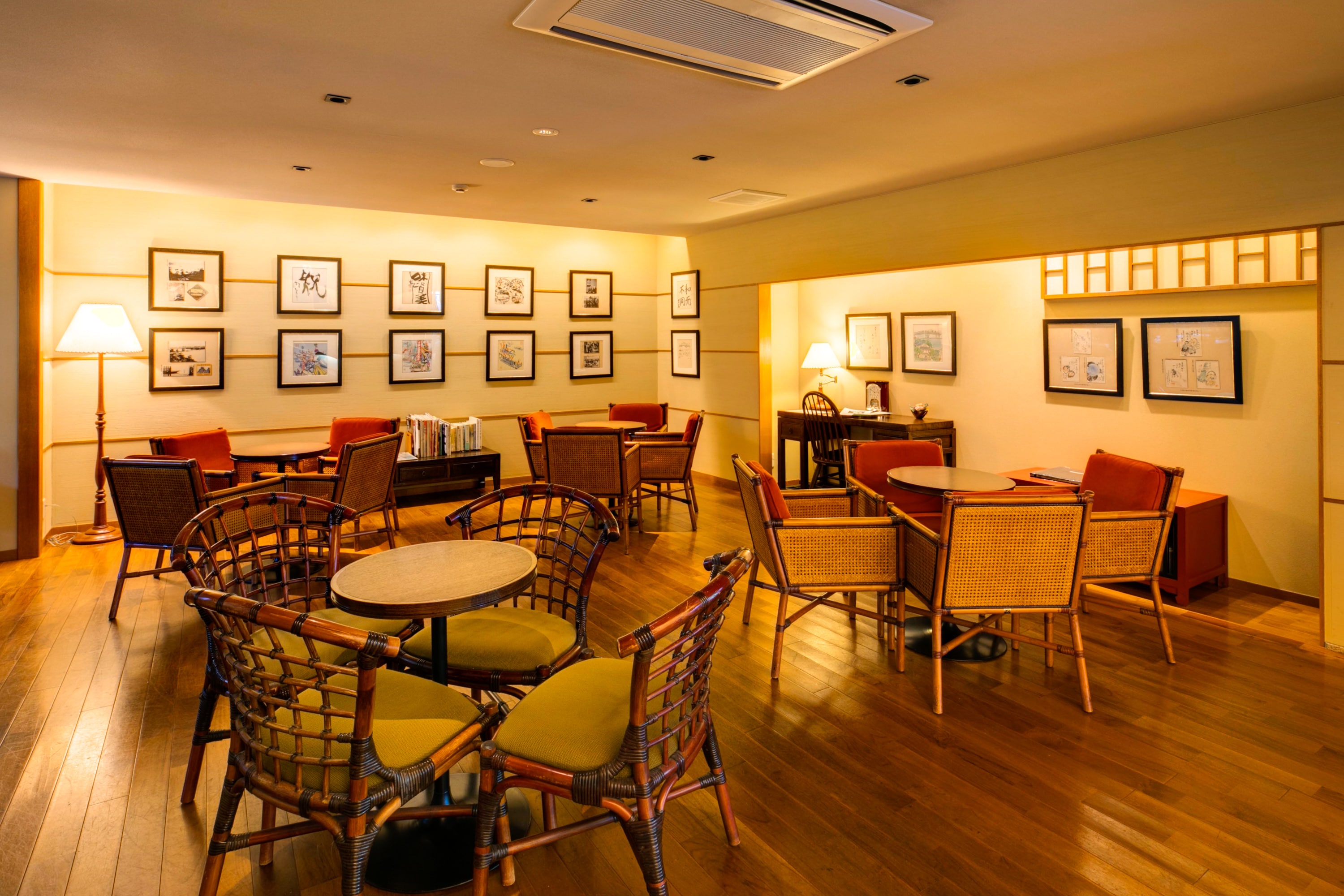 Ruang Tamu Kuno Kotori