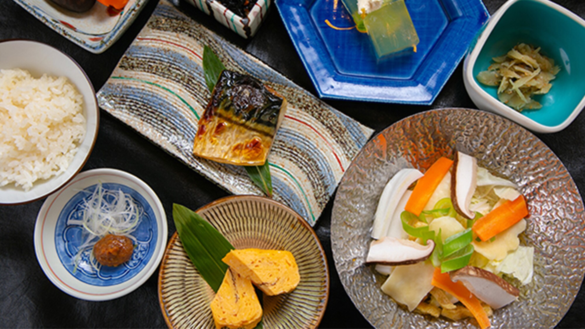 Breakfast example: Start your day with energy from breakfast. A Japanese breakfast featuring Oita's local cuisine.