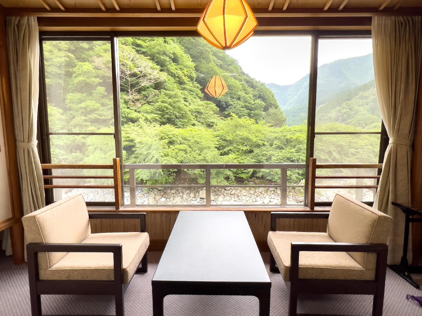 Lantai 2 gedung baru Kamar bergaya Jepang dengan 10 tikar tatami