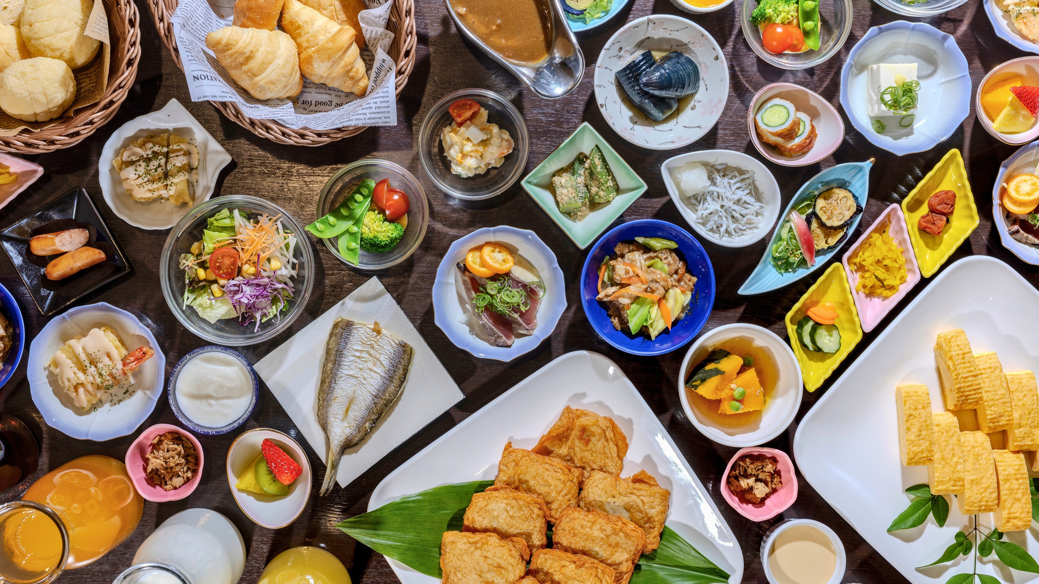 Breakfast buffet image