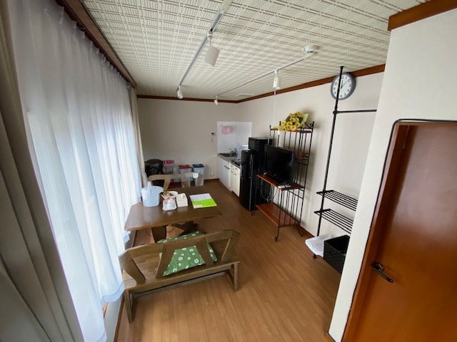 Room 202 is a completely renovated DK with 9.5 tatami mats.