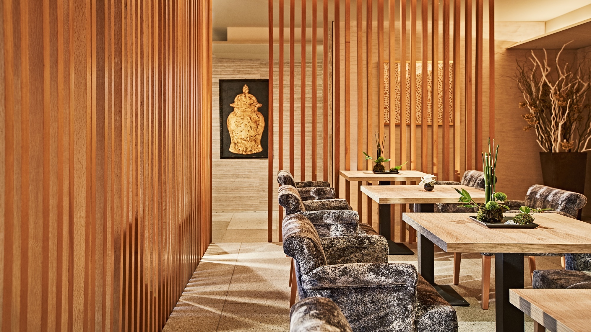 Japanese-NAGOMI-Lounge (introspection image)