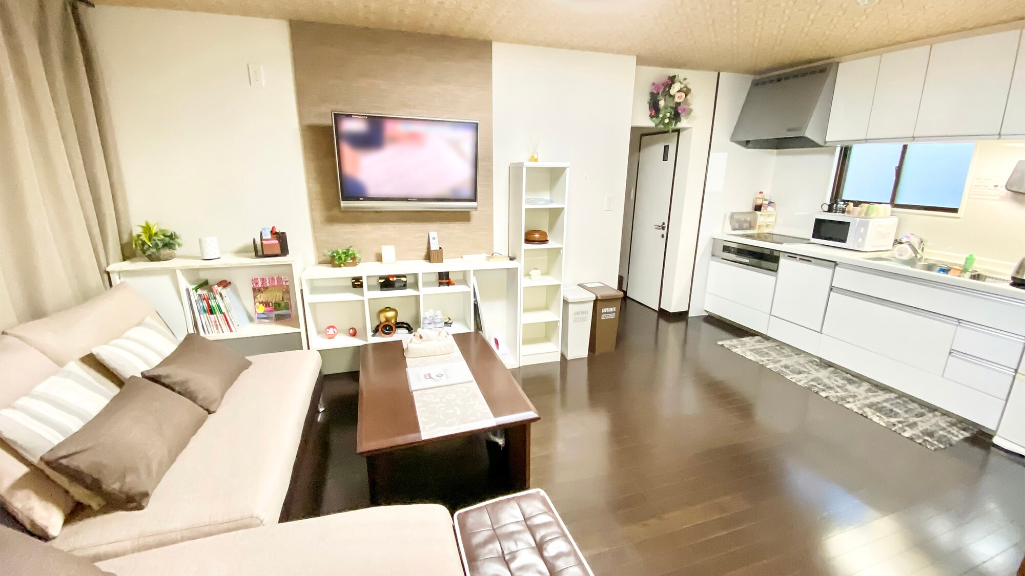 ・[4th floor exclusive use] Relax in the spacious living room♪