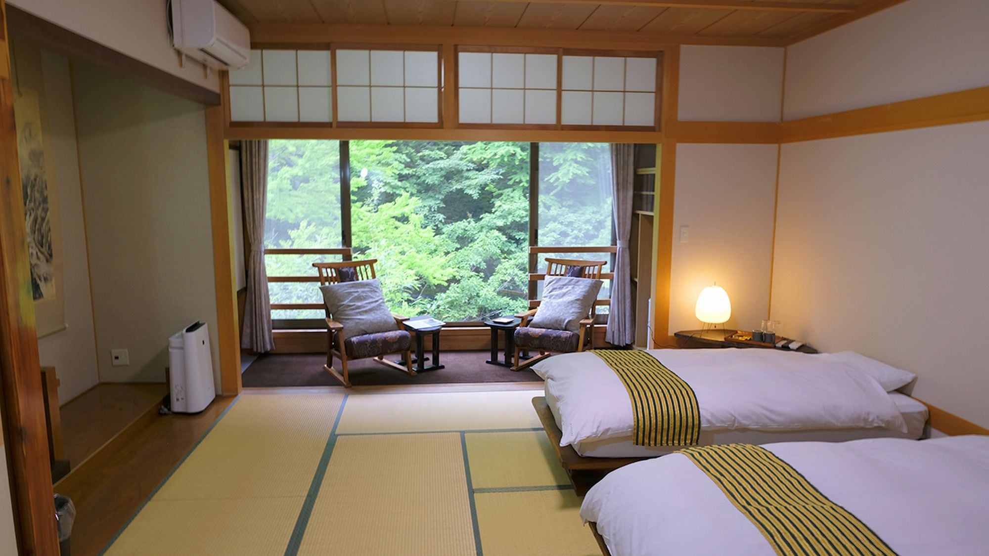 [Non-smoking] Main building 12.5 tatami low bed Japanese-style room <no view>