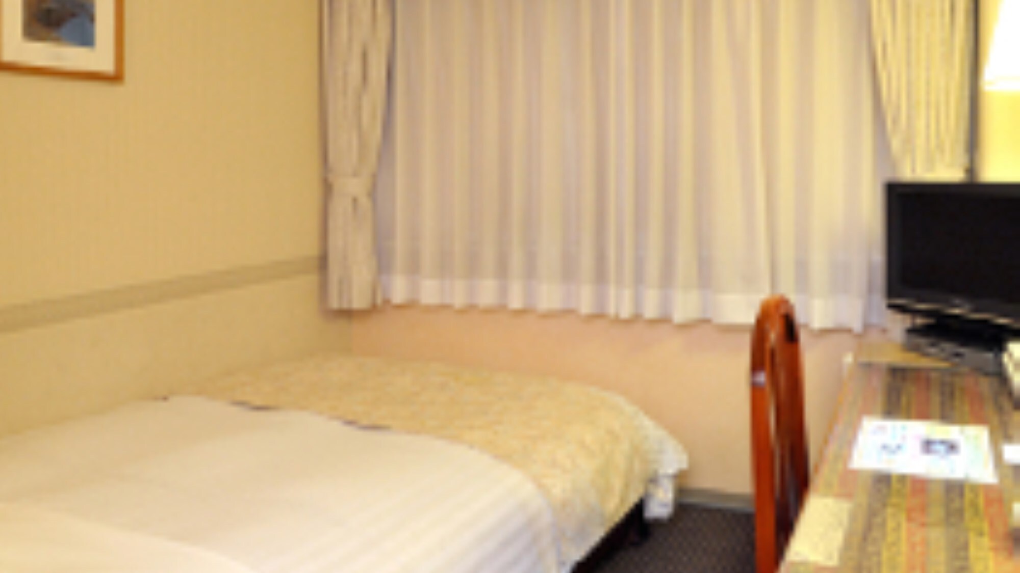 ★Single (Tempat tidur berukuran semi-double yang luas.)