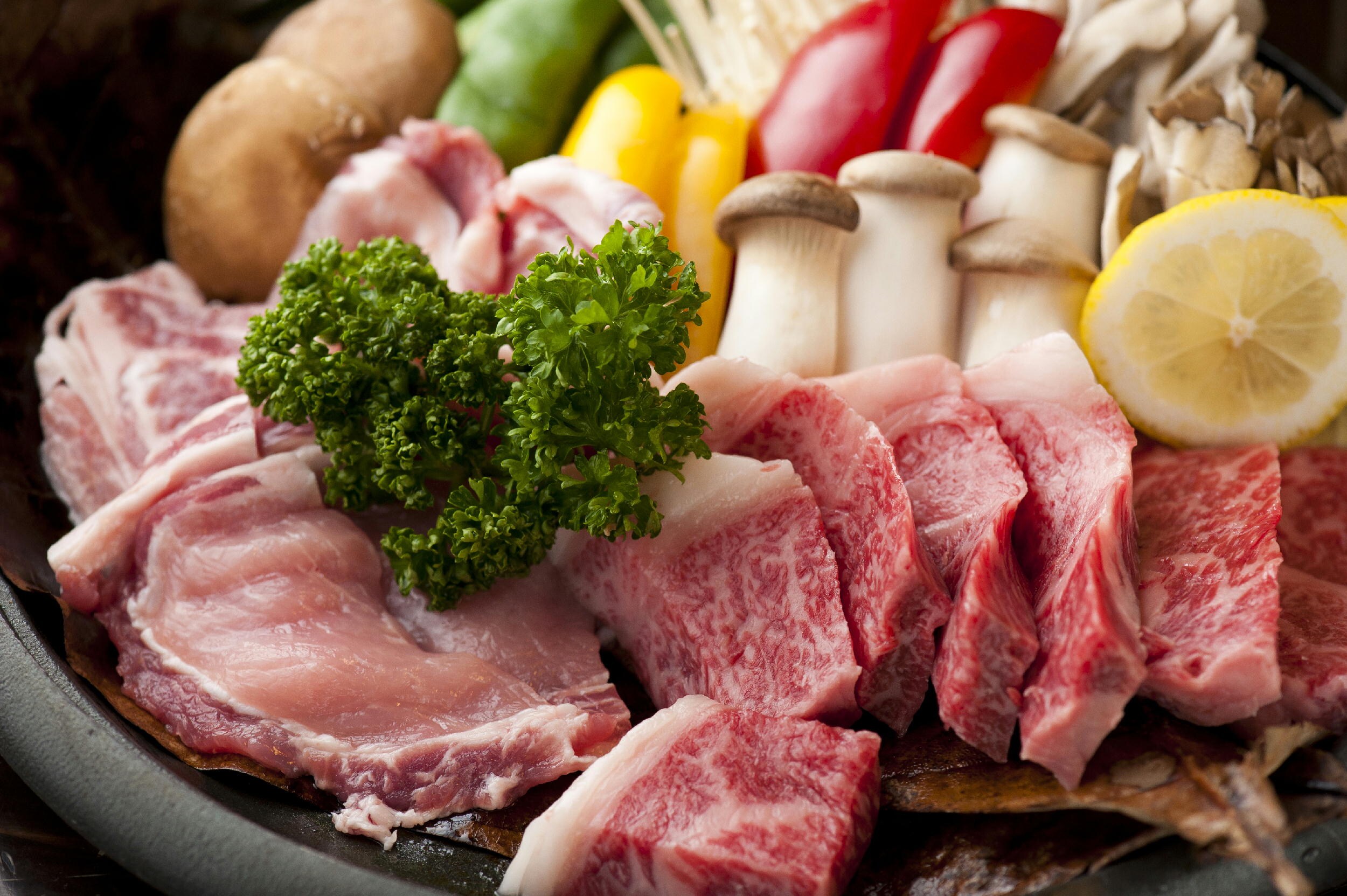 A5 Rank Specially Selected Yamagata Beef & Shonai Pork Hoba-yaki