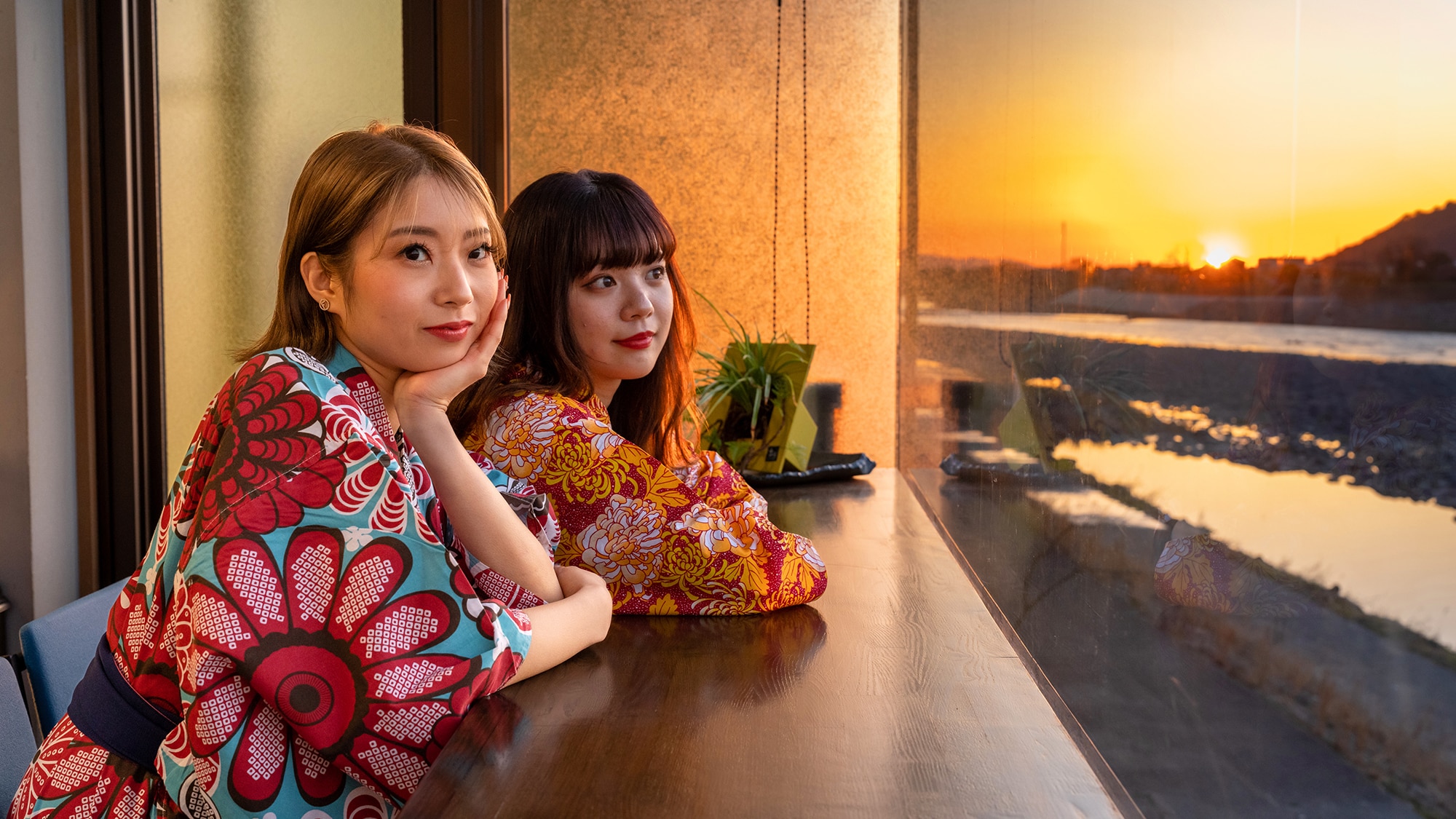 ■ Lounge ■