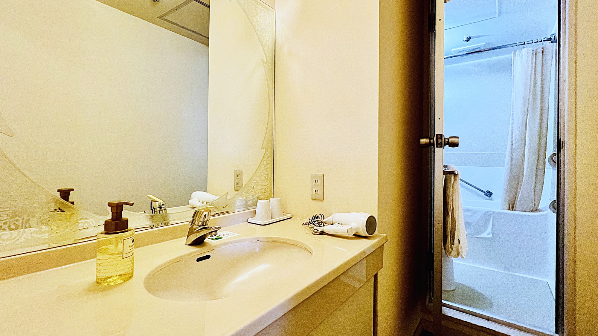 [Kamar Tamu: Kamar Superior Twin Khusus Merokok dengan Meja Rias]