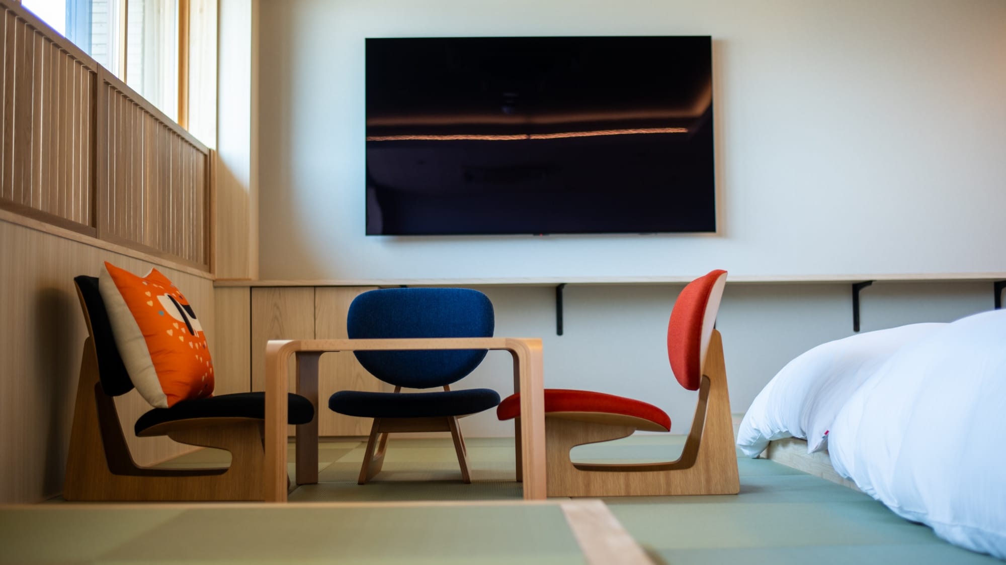 [Japanese Suite - Kanade] Relax in a room with tatami flooring.