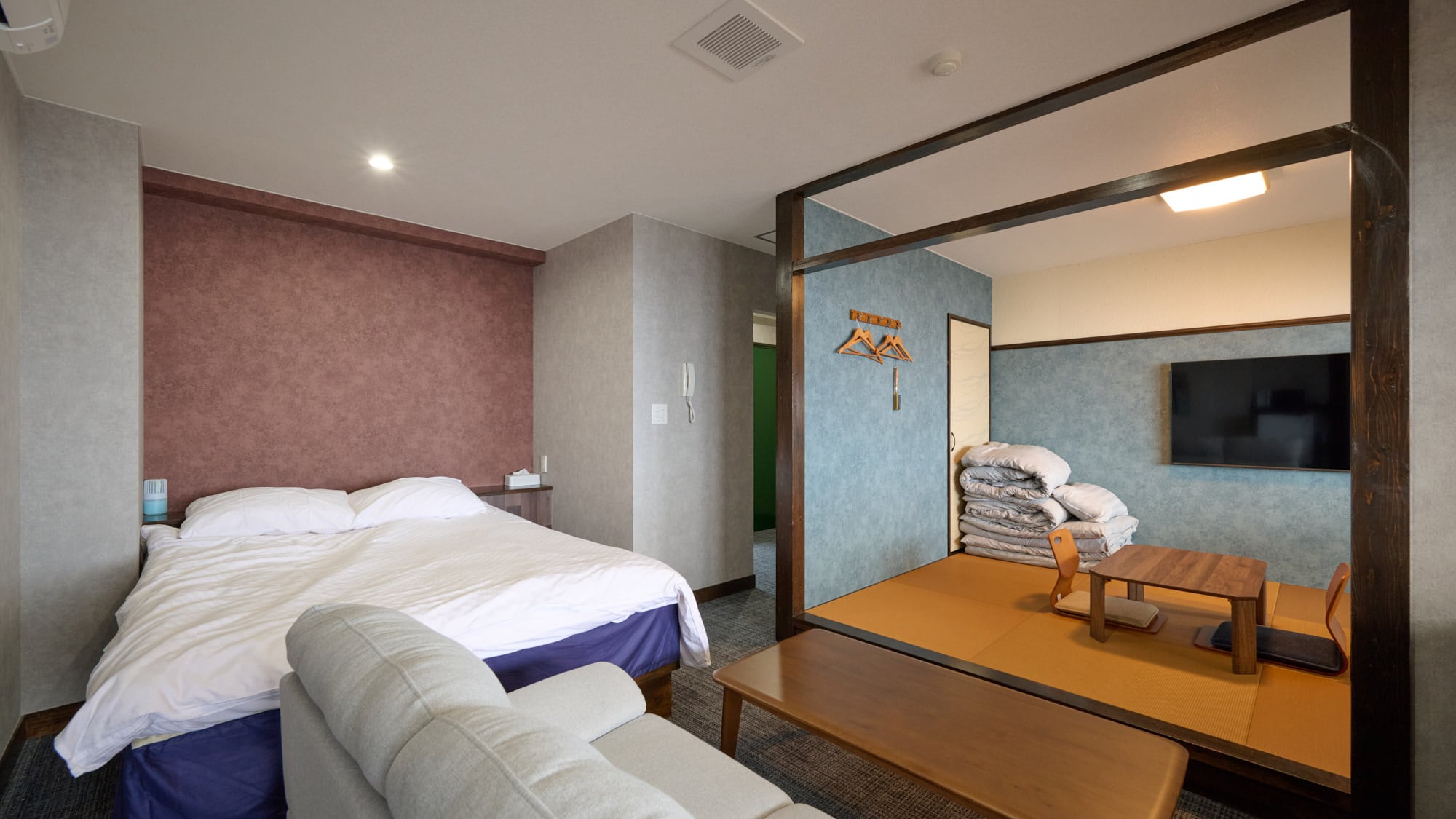 [Non-smoking] Japanese-Western room for 1-2 people (with open-air bath and mini-kitchen)