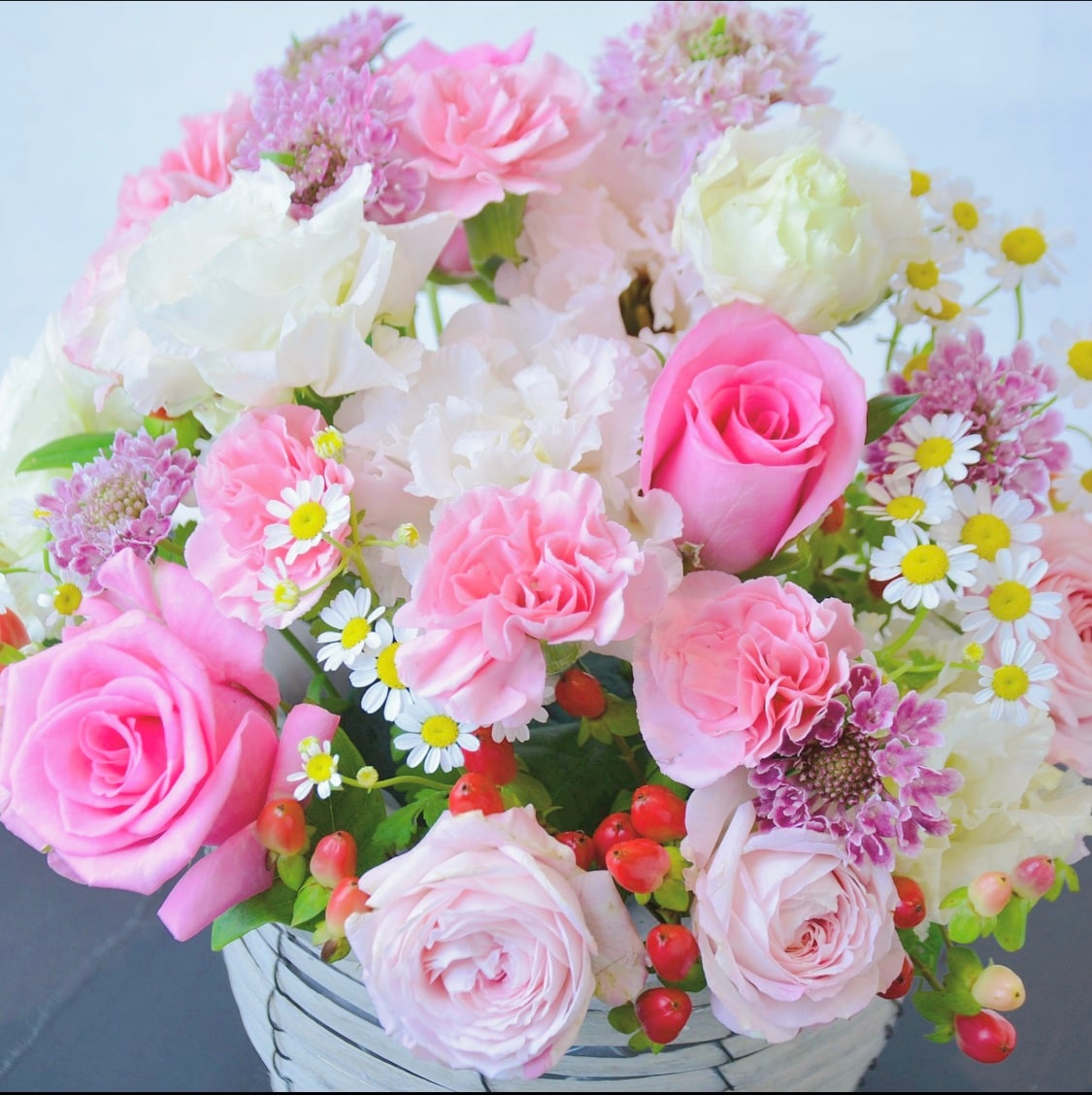 Anniversary plan flower basket