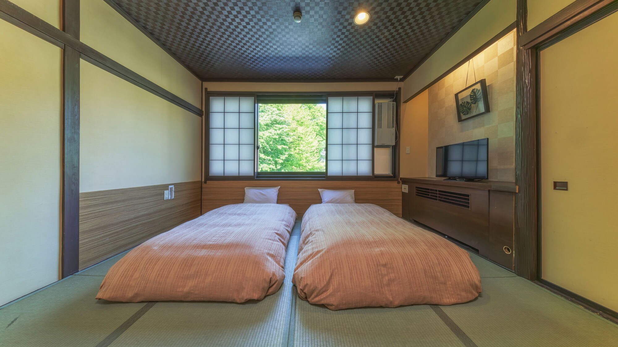 [The Main Building] Japanese-style room with twin beds