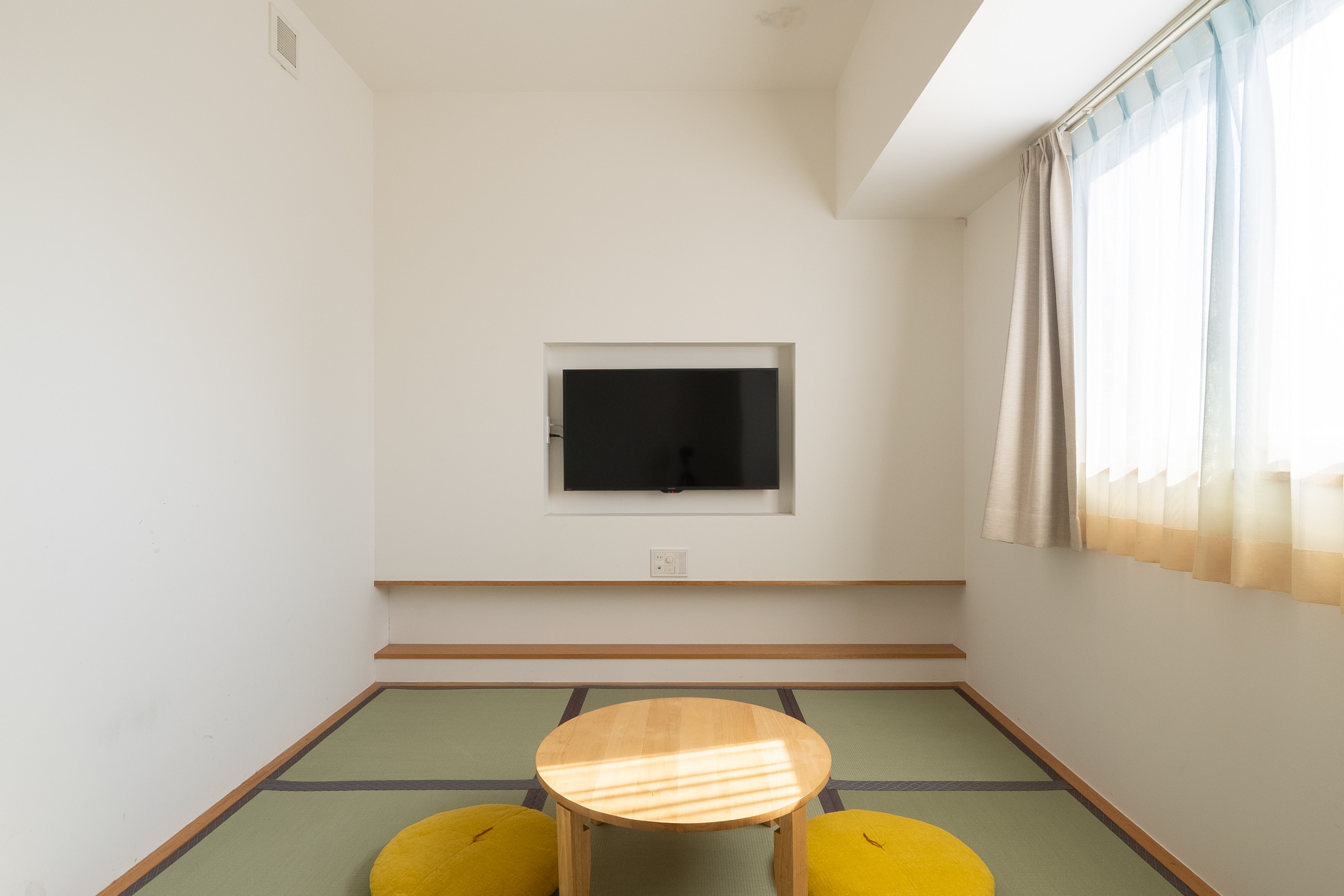 [New building: Japanese-style room]