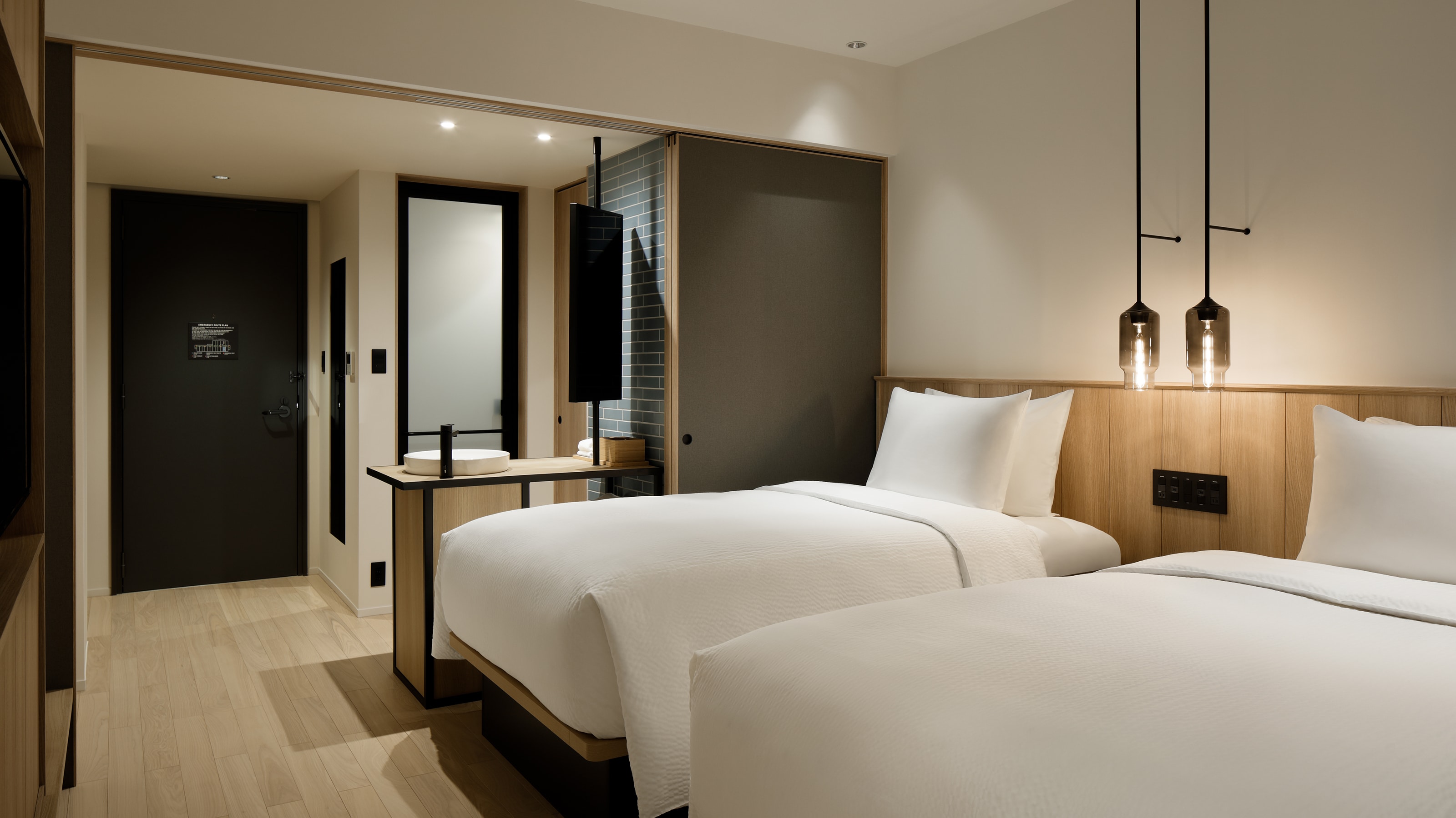 Kamar Twin: 25 meter persegi, bebas rokok, lebar tempat tidur 120 cm Bersantai di ruang sederhana namun hangat.