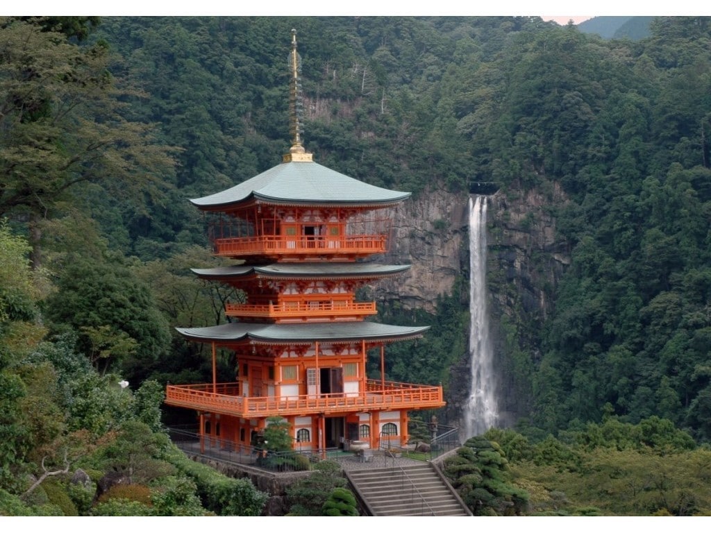 Mie Tower and Nachi Falls