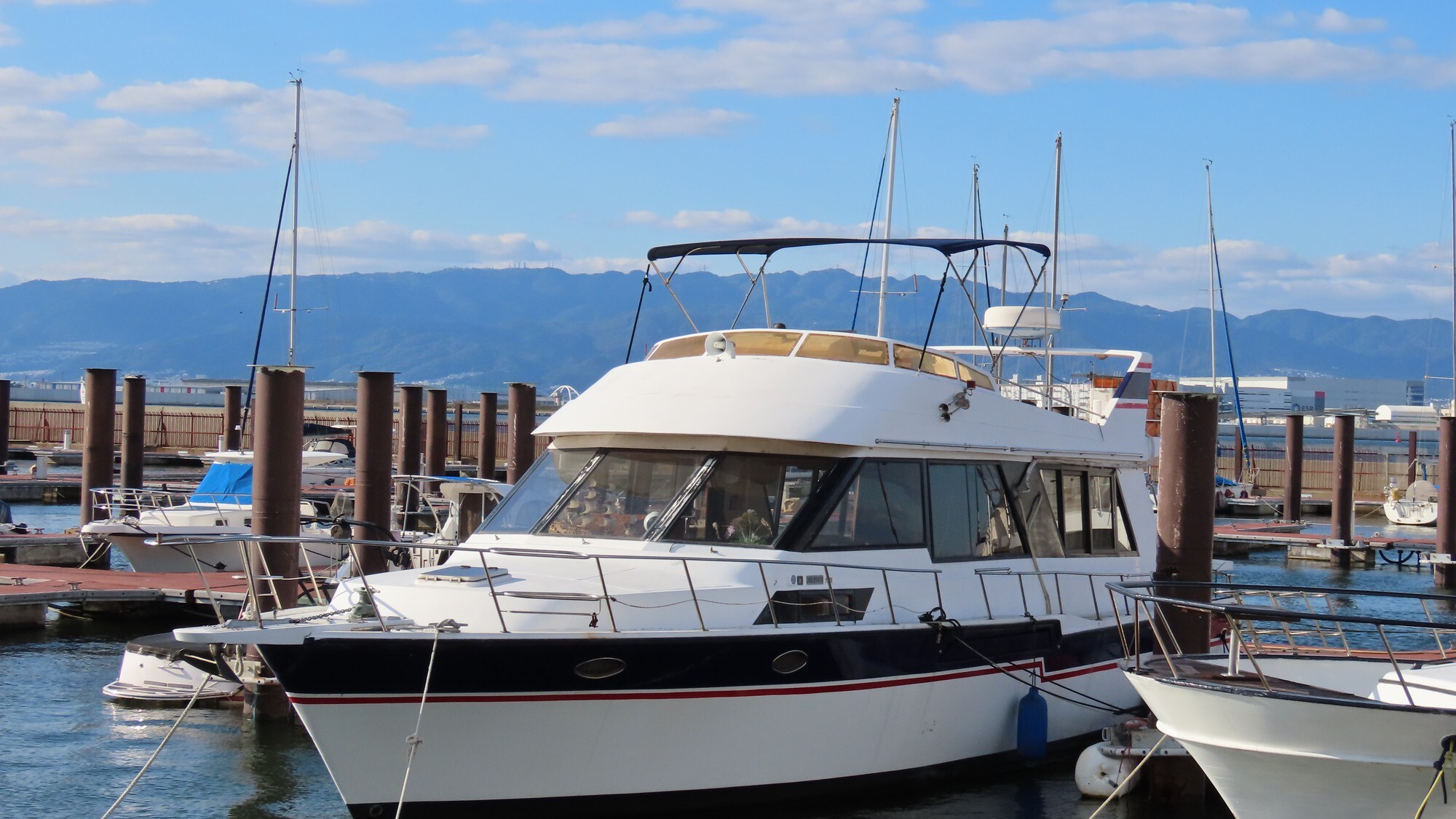 Cruiser cabin | Exterior