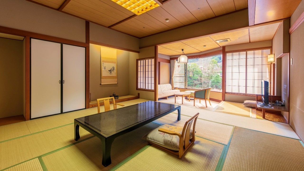 [River side] 12.5 tatami mats A spacious Japanese-style room
