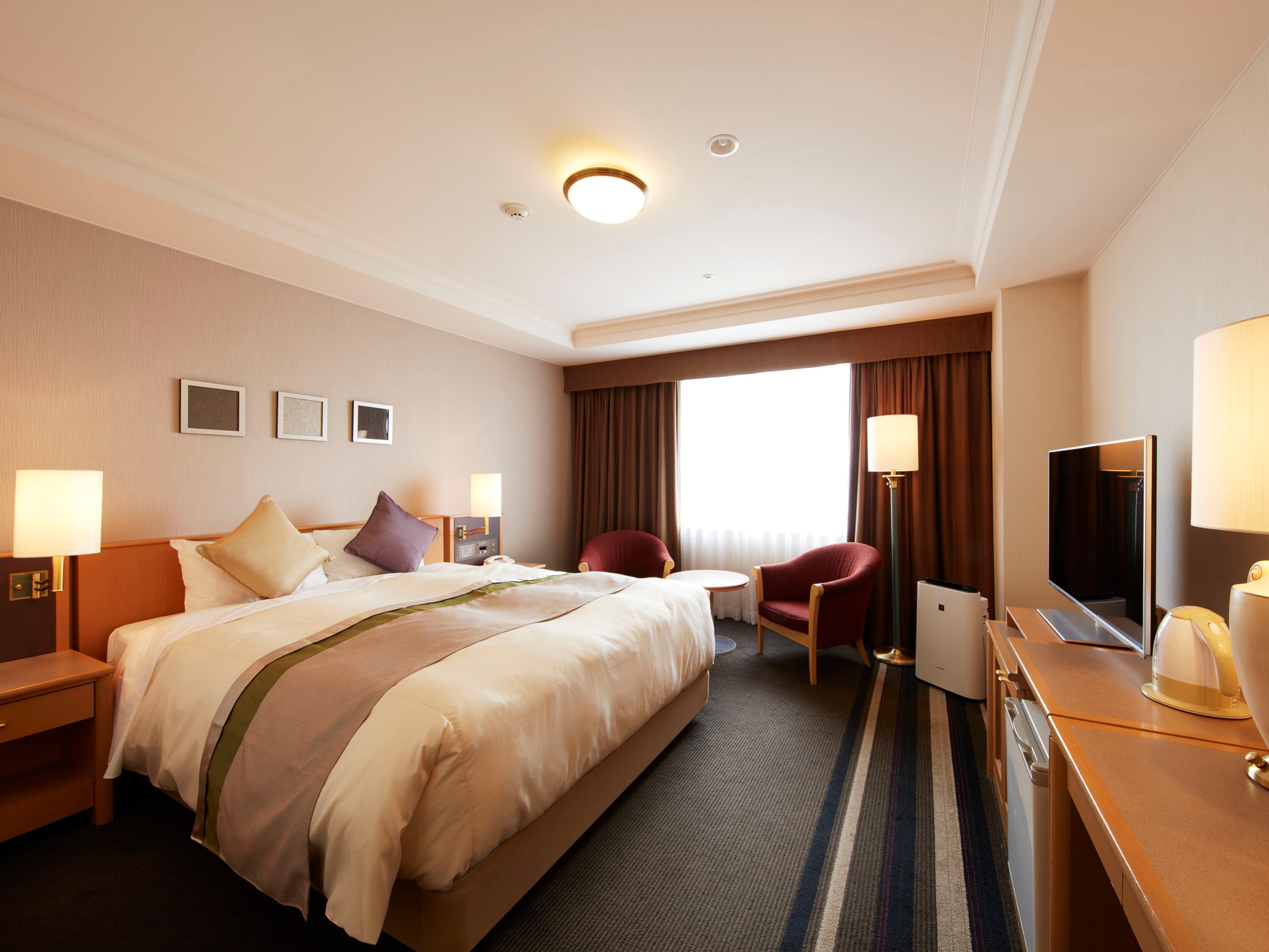 [Executive Queen Double] Simmons bed for a quality sleep (160cm bed ★ 24.9㎡)