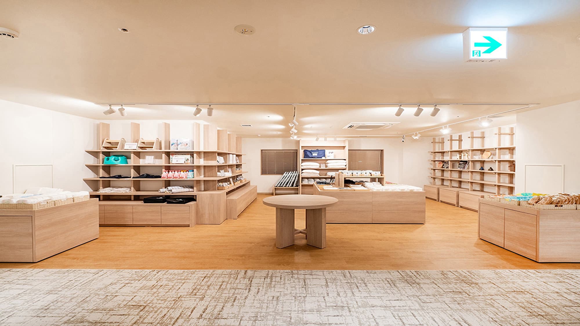 Main building: Amenity bar and rental corner