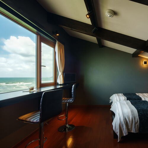 All guest rooms at the Hanare Kakairo Annex are maisonette type. The bedrooms offer a panoramic view of the Sea of Japan.