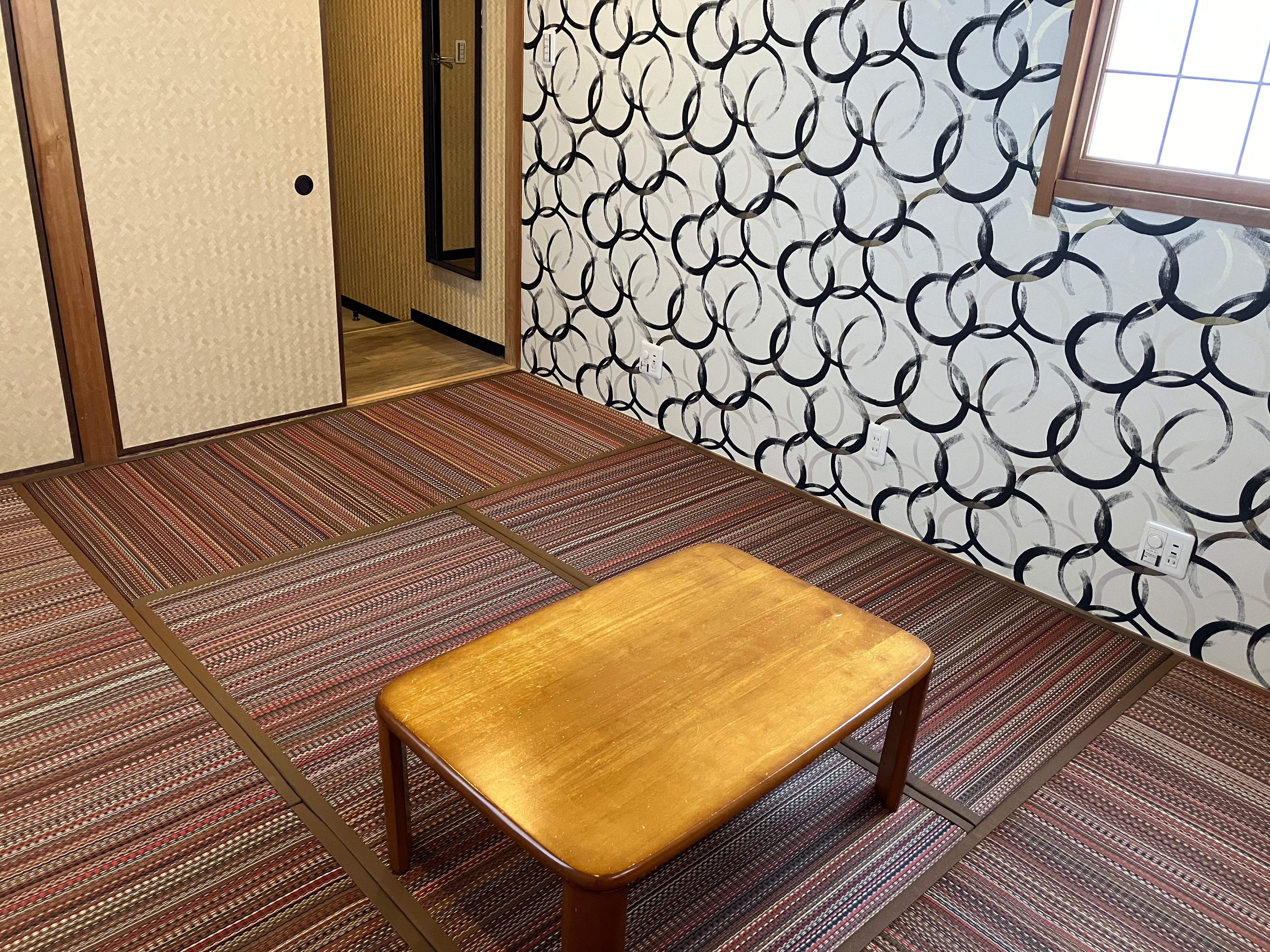 Japanese-style room