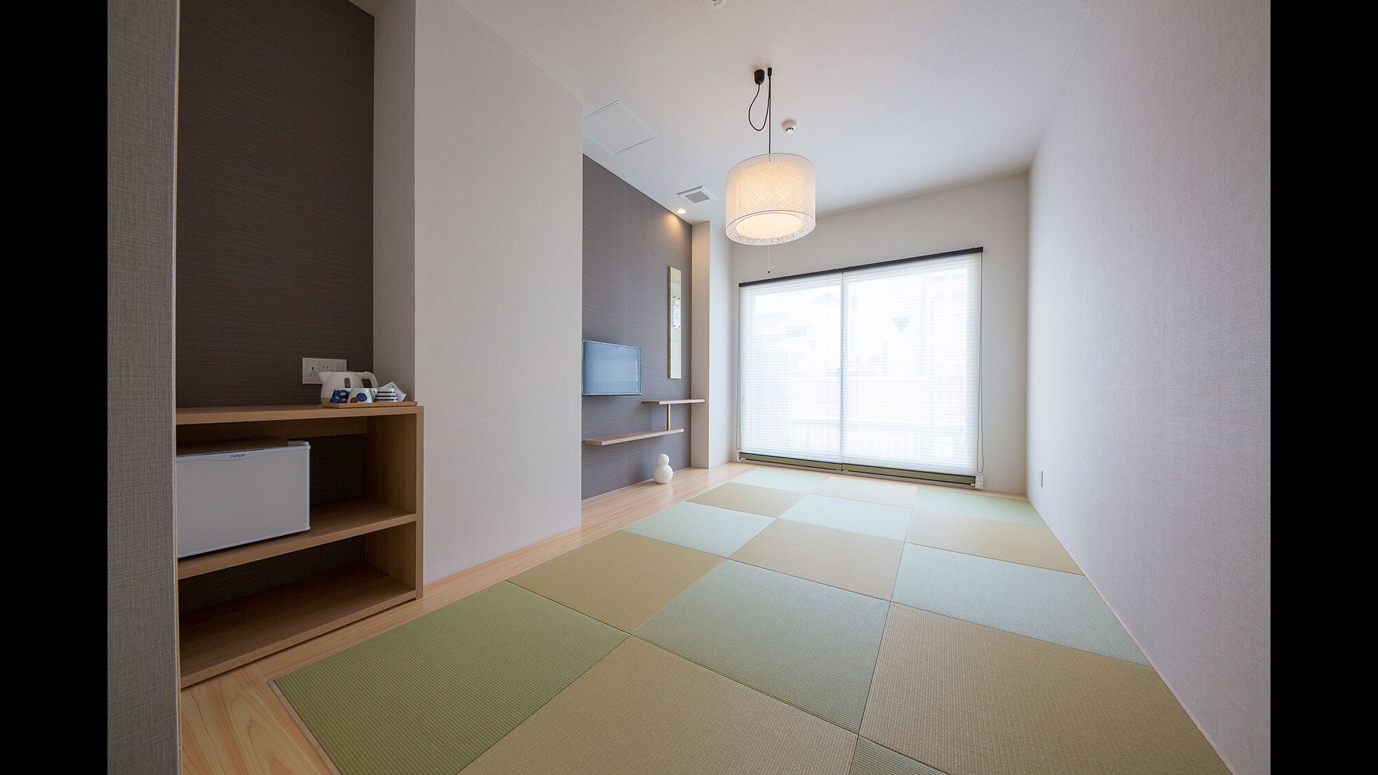 Japanese-style room