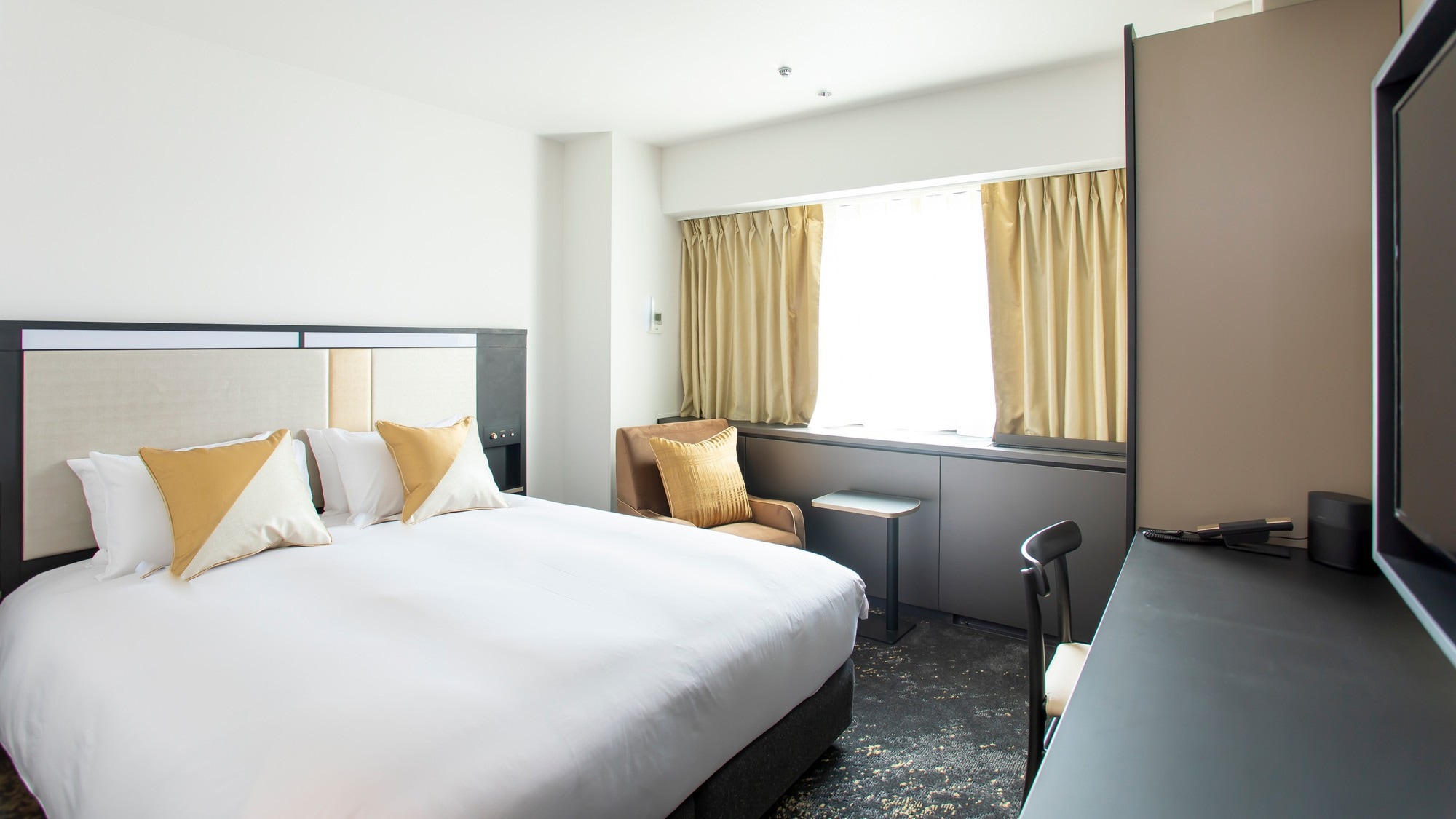 [Non-smoking] Cross floor ■ Double room