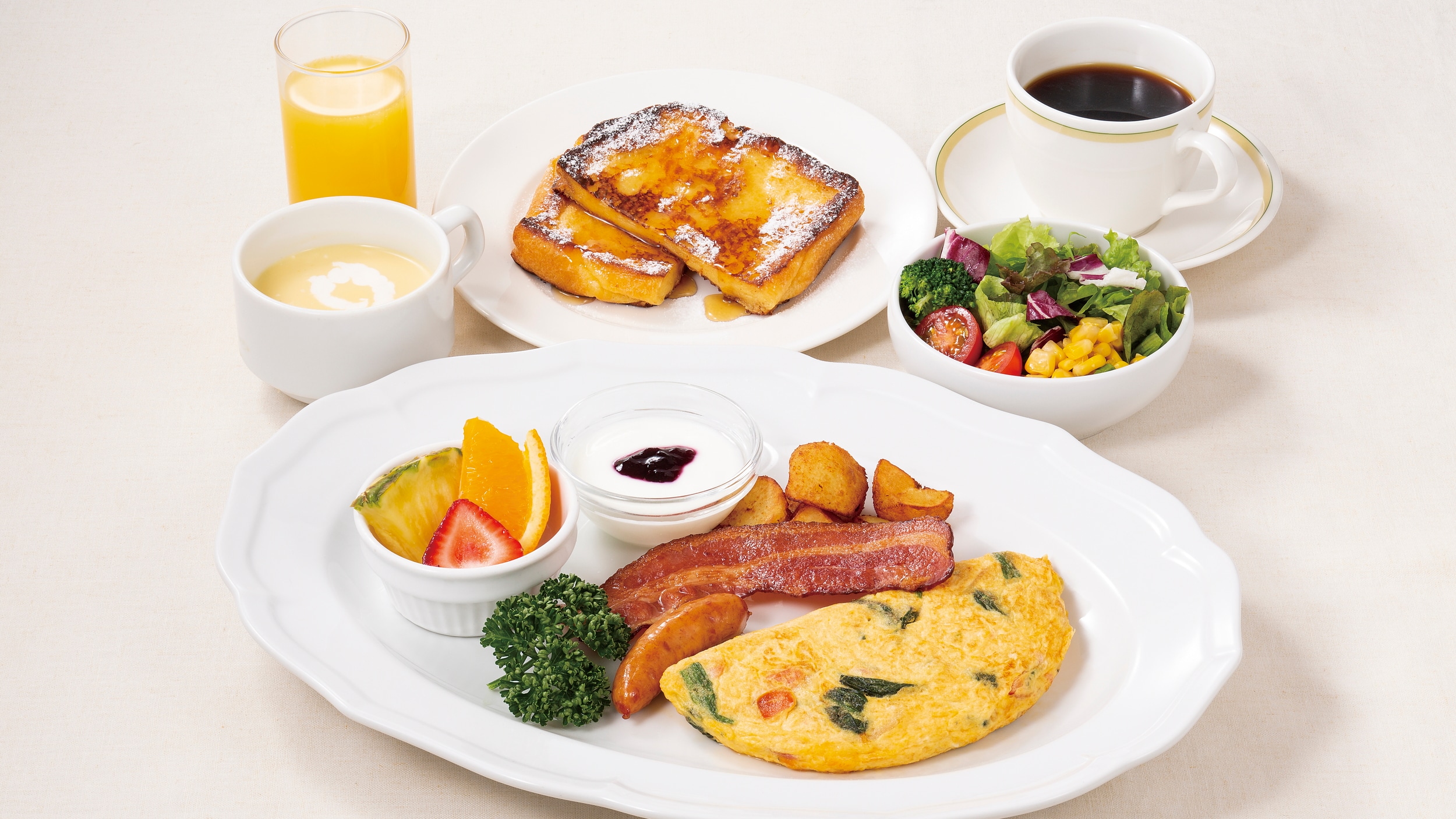Breakfast/Western breakfast (French toast) ■ The bread in the Western meal set can be changed to French toast.