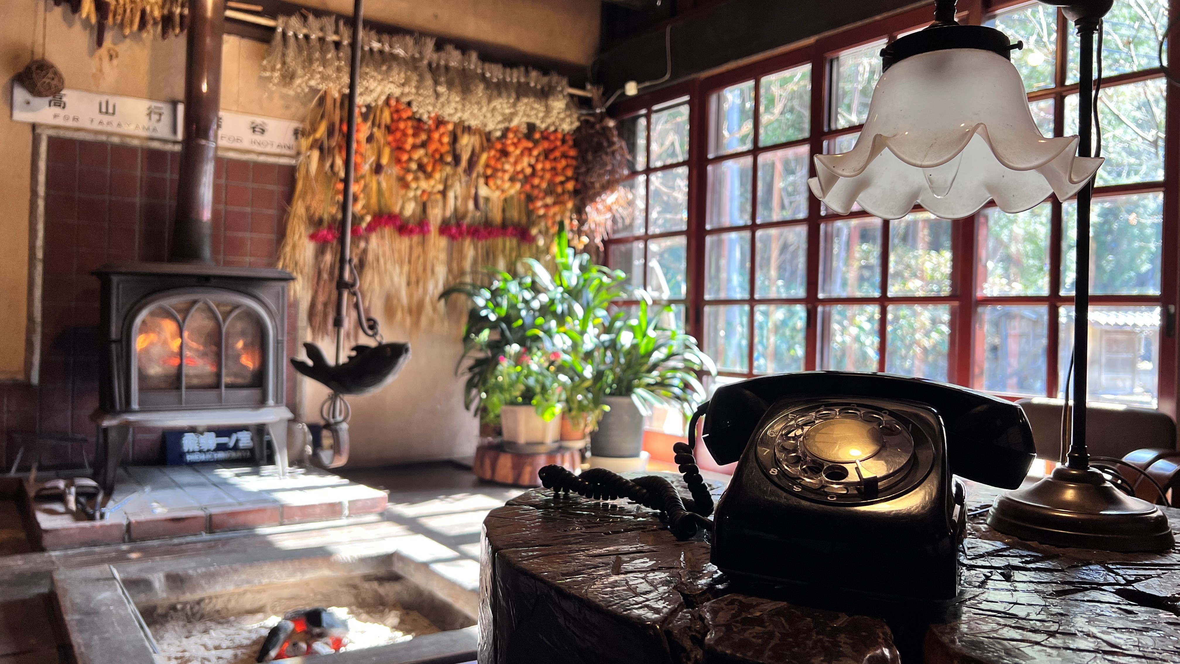 There are lots of nostalgic antiques around the hearth