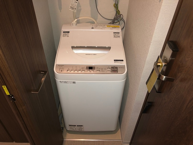 In-room washing machine (twin room)