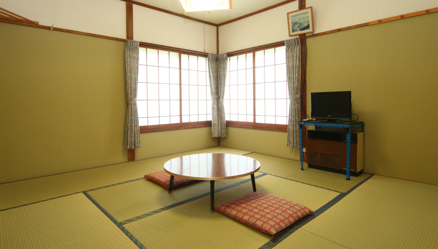 [Kamar bergaya Jepang 8 tatami] Kamar bergaya Jepang dengan suasana tenang.