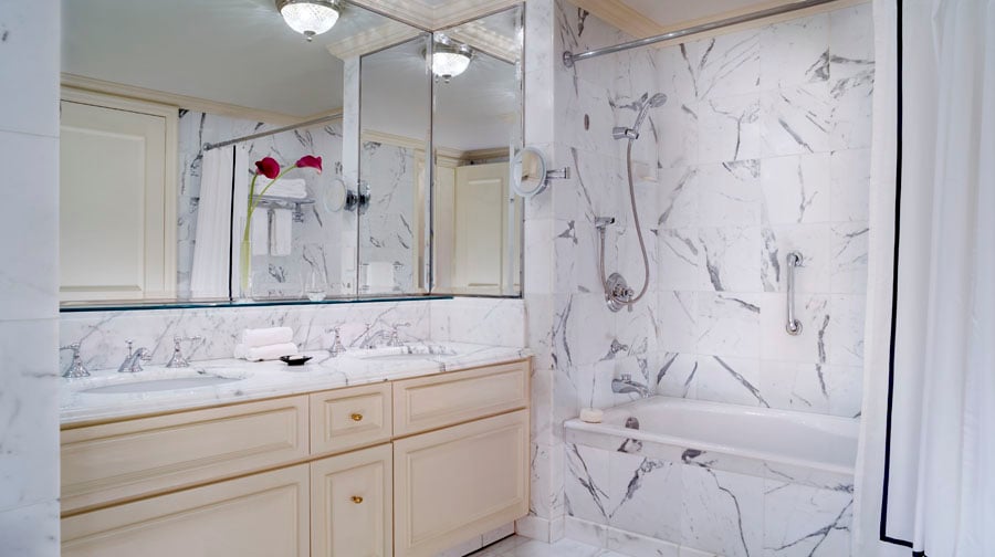 Executive Suite Bathroom