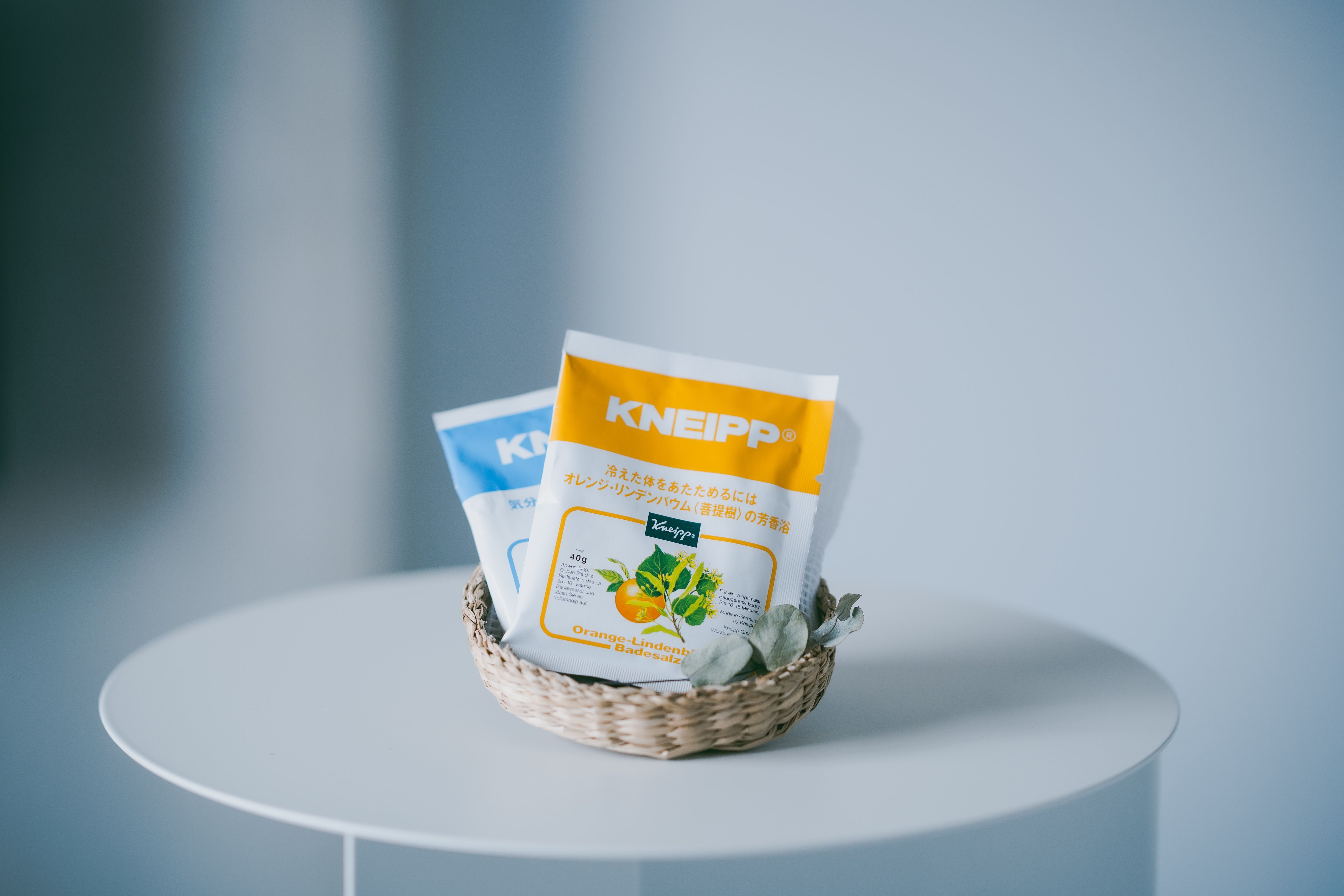Please spend a relaxing time with Kneipp's bath salt.