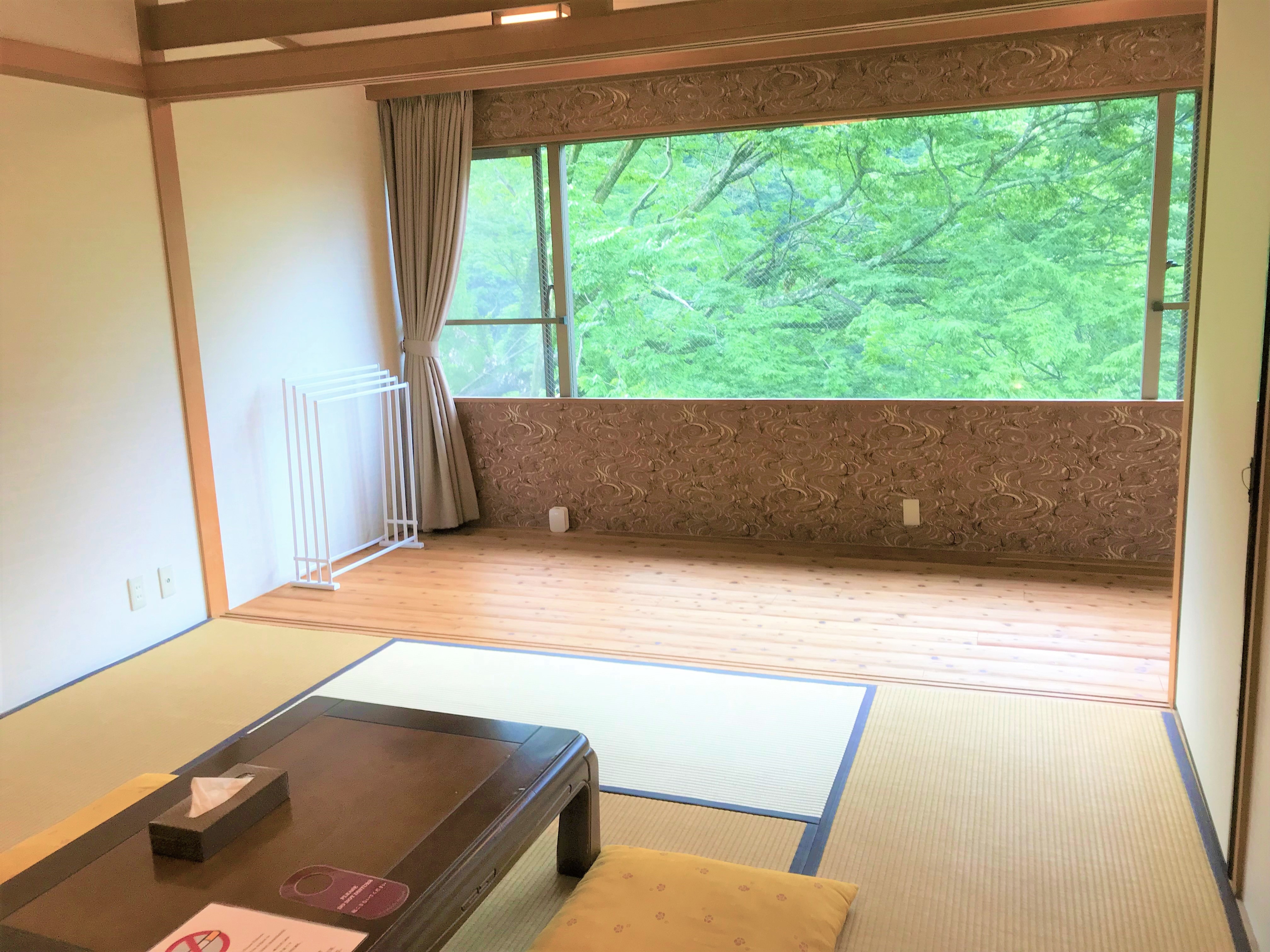 Basic Japanese-style room 8 tatami mats + wide rim Japanese Room