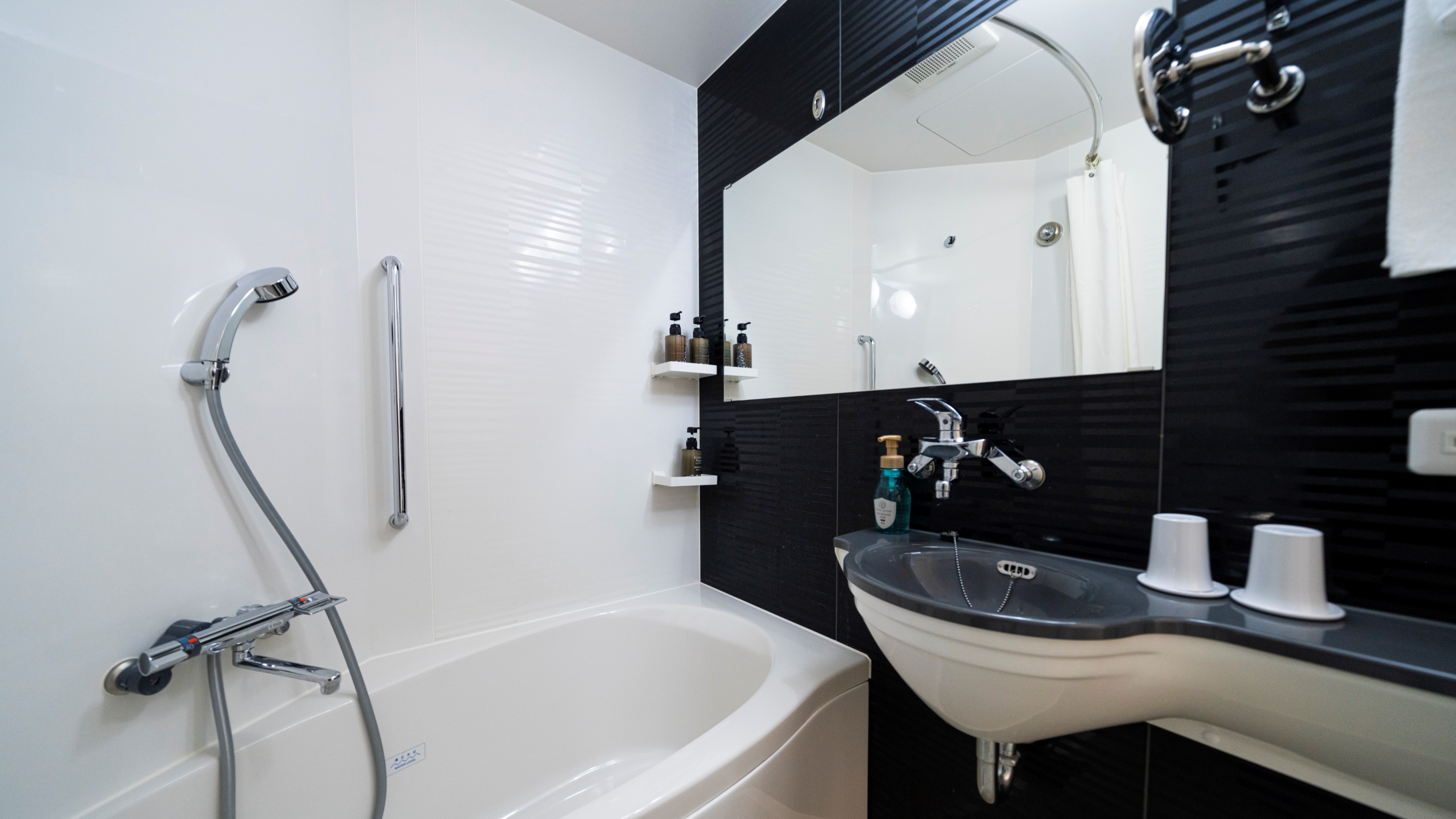 Unit bath (twin room)