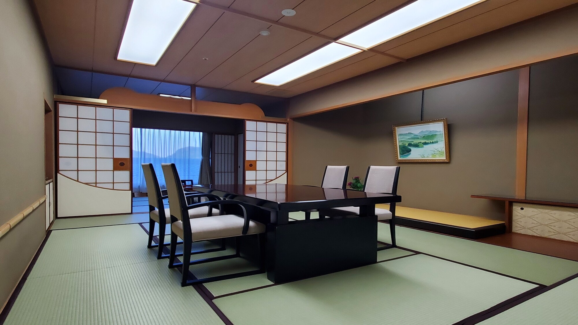 West Wing 6th floor 1-room Honma ② 2000x1125