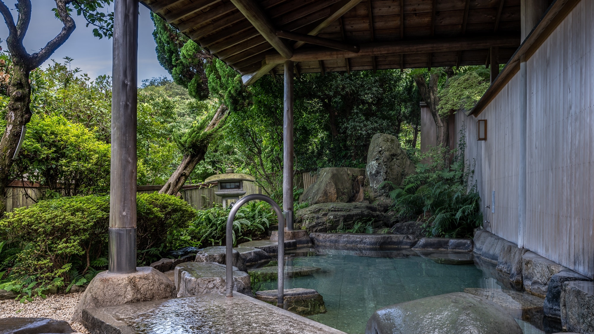 Garden open-air bath